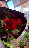 Dozen red roses