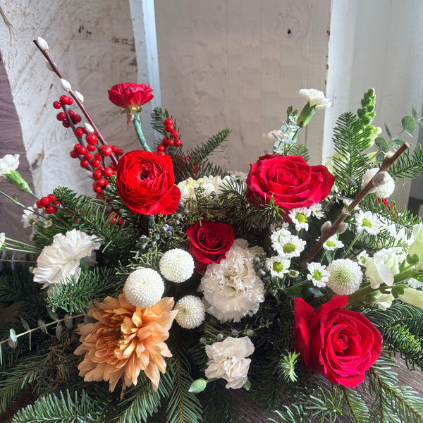 Traditional Christmas Centrepiece